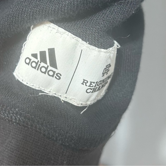 Adidas Black medium weight jacket women’s size medium - Picture 9 of 9